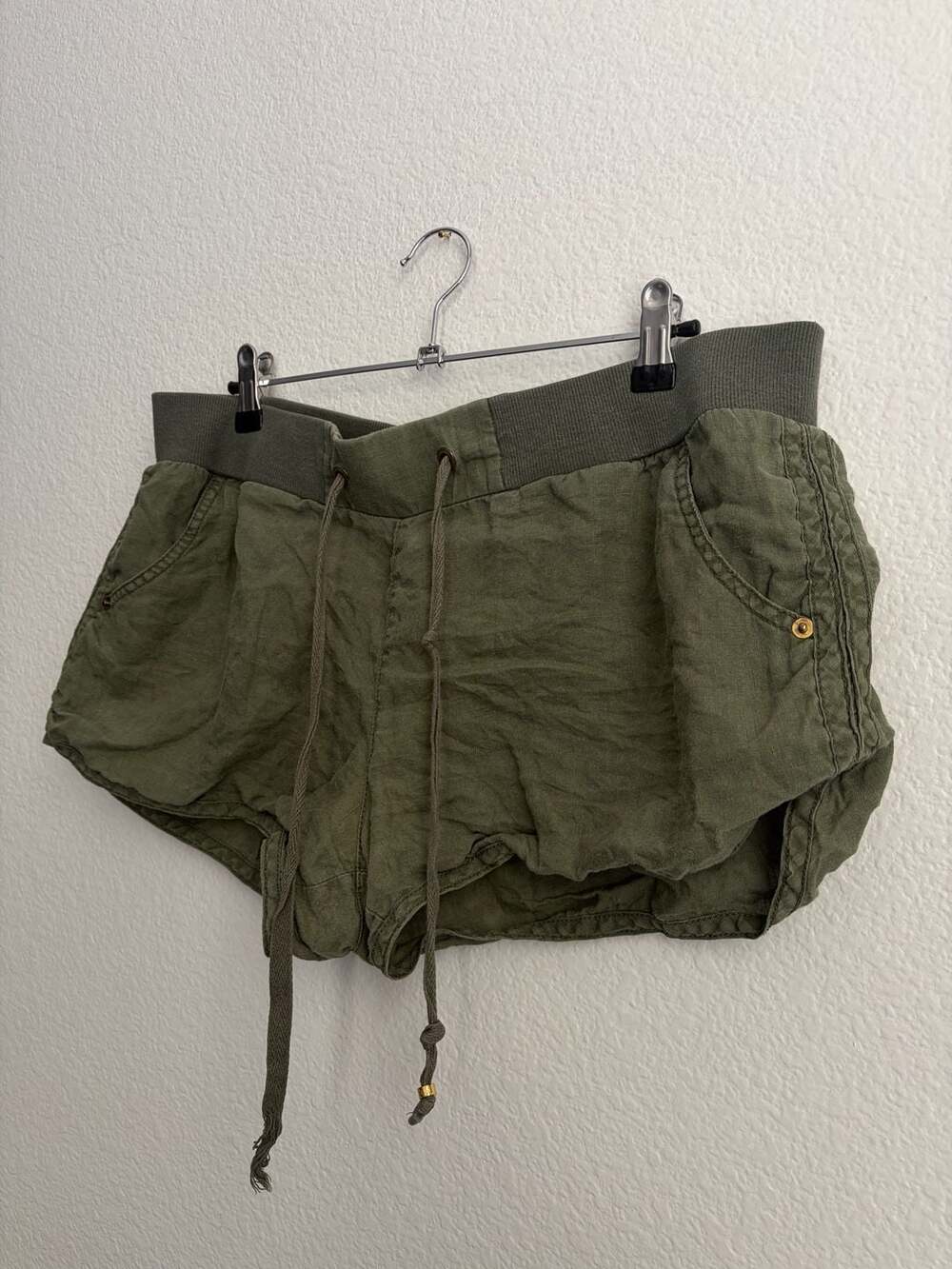 GUESS Women's 100% Linen Olive Green Pull-On Drawstring Shorts